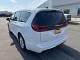 Certified 2023 Chrysler Pacifica Touring-L image 3