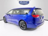 Used 2018 Chrysler Pacifica Touring Plus w/ S Appearance Package image 5