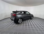 Used 2022 Kia Niro EX Premium image 4