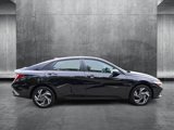 New 2025 Hyundai Elantra SEL image 4