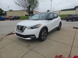 Used 2019 Nissan Kicks SR w/ SR Premium Package image 3