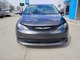Used 2023 Chrysler Voyager LX image 4