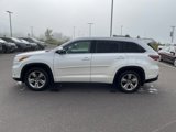 Used 2016 Toyota Highlander Limited image 2