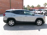 Used 2024 GMC Terrain SLE image 2