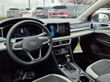 New 2025 Volkswagen Taos SE image 5