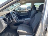 Used 2023 Nissan Rogue SV image 2