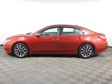 Used 2016 Nissan Altima 2.5 SL w/ 2.5 Technology Package image 2