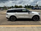 Used 2022 Lincoln Aviator Reserve w/ Equipment Group 201A image 2