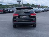 Used 2017 Kia Sorento LX image 6