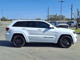 Used 2021 Jeep Grand Cherokee Laredo X image 2