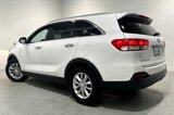 Used 2018 Kia Sorento LX image 4
