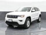 Used 2018 Jeep Grand Cherokee Laredo image 3