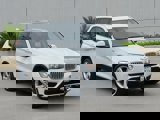 Used 2017 BMW X3 xDrive28i image 3
