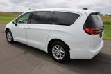 Used 2023 Chrysler Pacifica Touring-L image 5