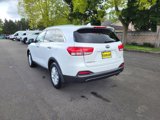 Used 2018 Kia Sorento LX image 3