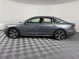 Used 2022 Volkswagen Passat 2.0T SE image 2