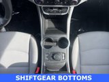 Used 2023 GMC Terrain SLE w/ Driver Convenience Package image 4