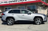 Used 2022 Toyota RAV4 SE image 3