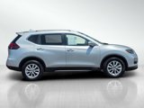 Used 2019 Nissan Rogue SV image 5