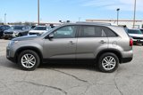Used 2015 Kia Sorento LX image 3