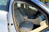 Used 2015 Ford Taurus SE image 6