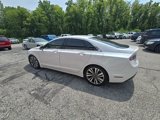 Used 2017 Lincoln MKZ Select image 3