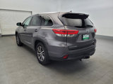 Used 2018 Toyota Highlander XLE image 5