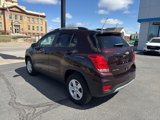 Used 2022 Chevrolet Trax LT w/ LT Convenience Package image 3