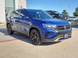 Certified 2022 Volkswagen Taos SE image 4