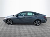 New 2025 Hyundai Elantra SEL image 4