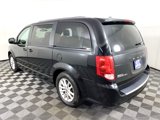 Used 2016 Dodge Grand Caravan SXT image 5