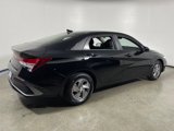 New 2025 Hyundai Elantra SE image 5