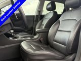 Used 2022 Kia Niro EX Premium image 2