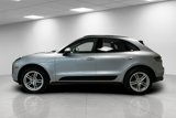 Certified 2019 Porsche Macan image 2