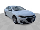 Used 2024 Chevrolet Malibu LT image 2
