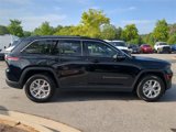 Certified 2024 Jeep Grand Cherokee Limited image 3