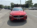 Used 2019 Volvo S60 T6 R-Design image 2