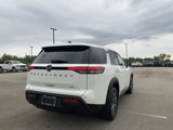 Used 2024 Nissan Pathfinder S w/ Cargo Package image 2