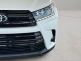 Used 2019 Toyota Highlander SE image 4