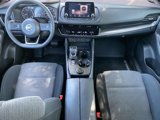 Used 2021 Nissan Rogue SV image 2