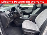 Used 2018 Chevrolet Equinox LT image 2