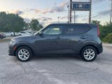 Used 2020 Kia Soul S image 2