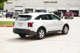 Used 2022 Kia Sorento LX image 5
