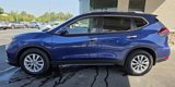 Used 2018 Nissan Rogue SV image 2