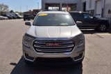 Used 2023 GMC Terrain SLT image 3