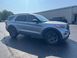 Used 2021 Ford Explorer XLT w/ Equipment Group 202A image 2