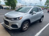Used 2017 Chevrolet Trax LT w/ LT Convenience Package image 3