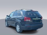 Used 2012 Kia Sorento LX w/ Convenience Pkg image 5