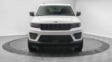 Used 2023 Jeep Grand Cherokee Altitude image 2