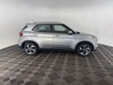 Used 2024 Hyundai Venue SEL image 5